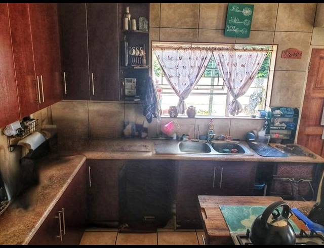 2 BEDROOM TOWNHOUSE FOR SALE IN KOSTER